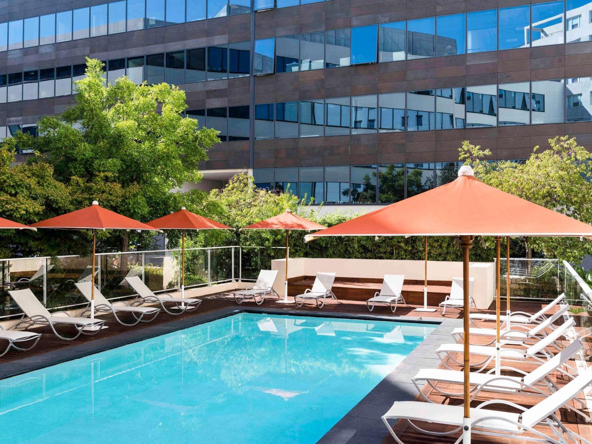 Hotel Novotel Airport 4*